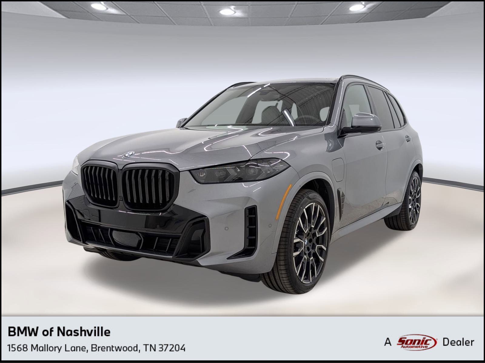 New 2026 BMW X5 xDrive50e w/ M Sport Package AWD/4WD image 1