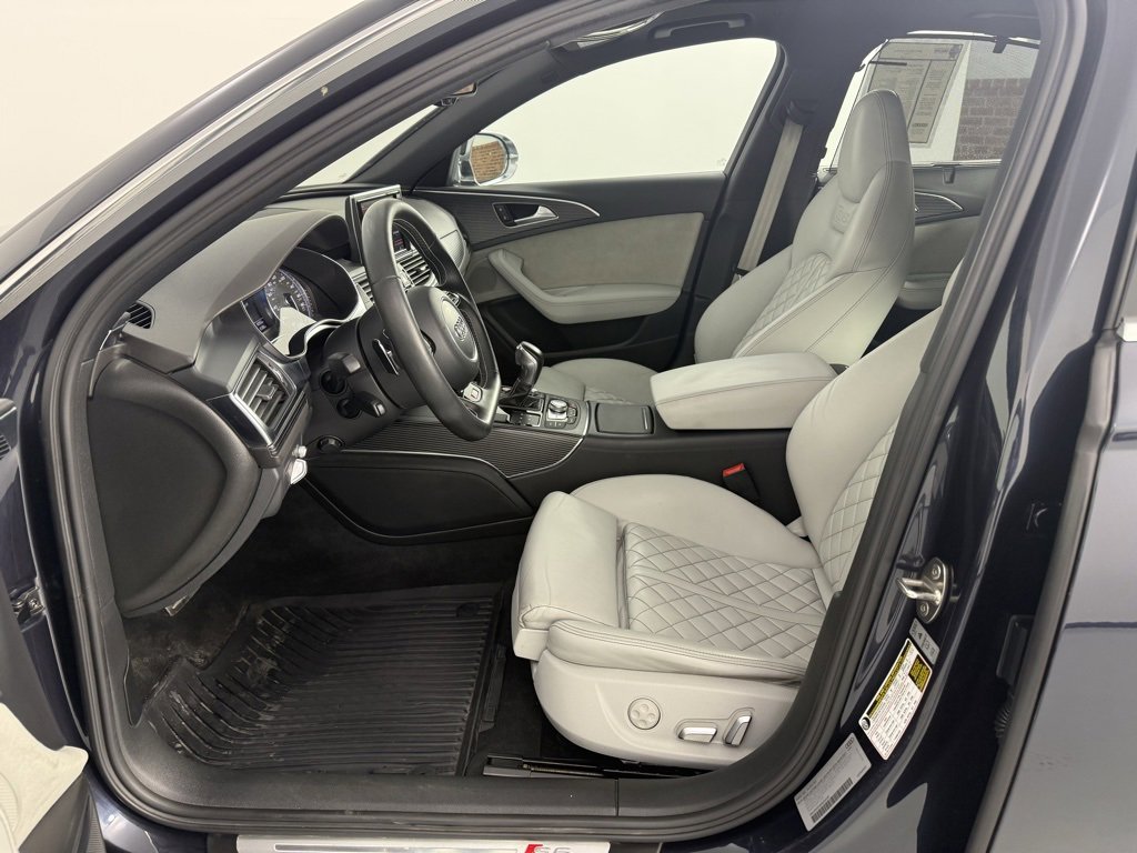 Used 2017 Audi S6 Prestige w/ Prestige Package image 16