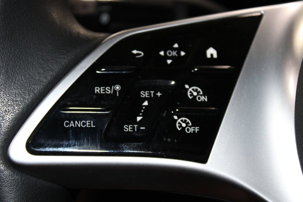 Used 2024 Mercedes-Benz C 300 Sedan image 39