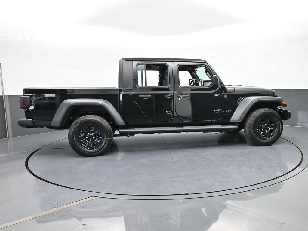 New 2026 Jeep Gladiator Sport AWD/4WD image 7