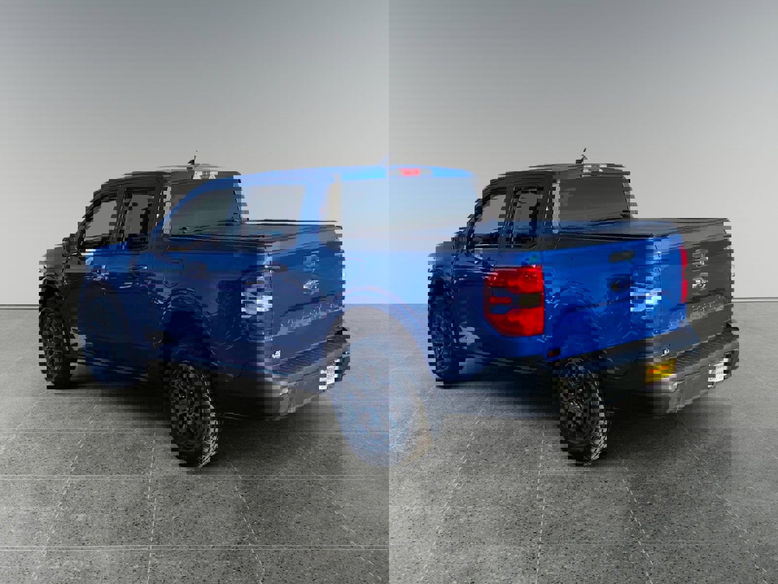 Used 2023 Ford Maverick XLT image 3