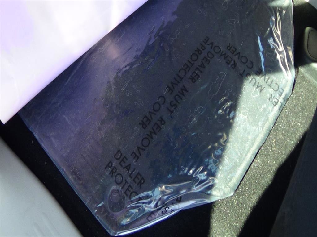 Used 2022 Chrysler Voyager LX image 18