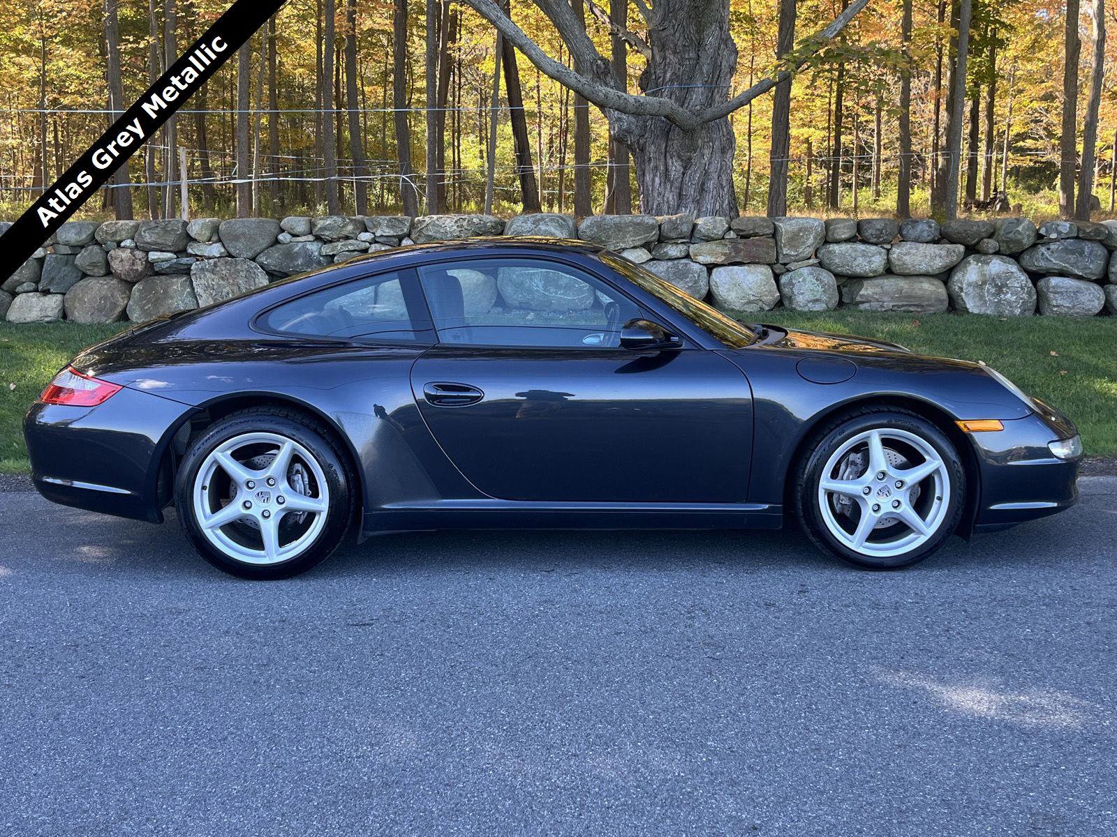 Used 2005 Porsche 911 Carrera image 2