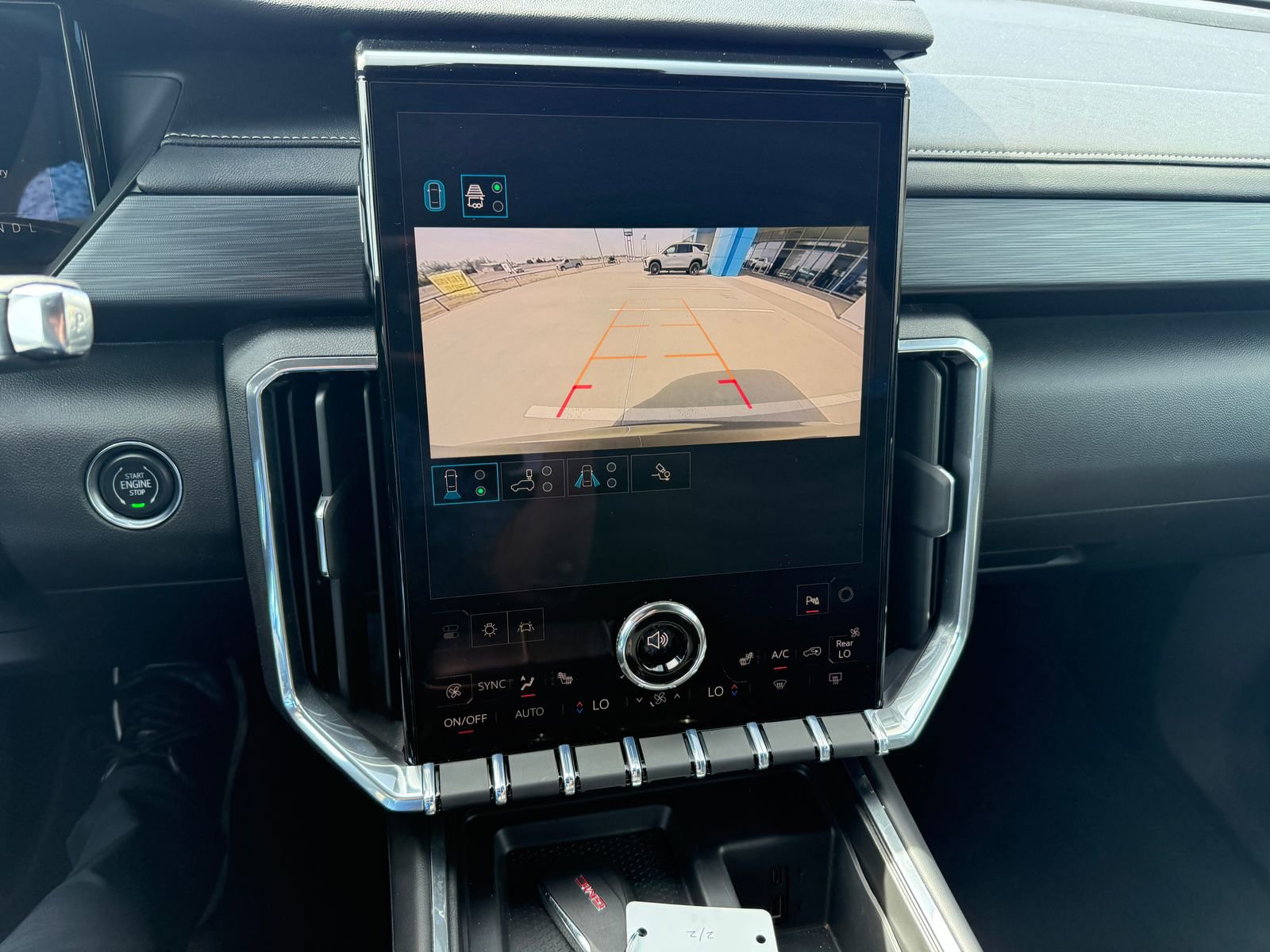 Used 2025 GMC Acadia Elevation image 14