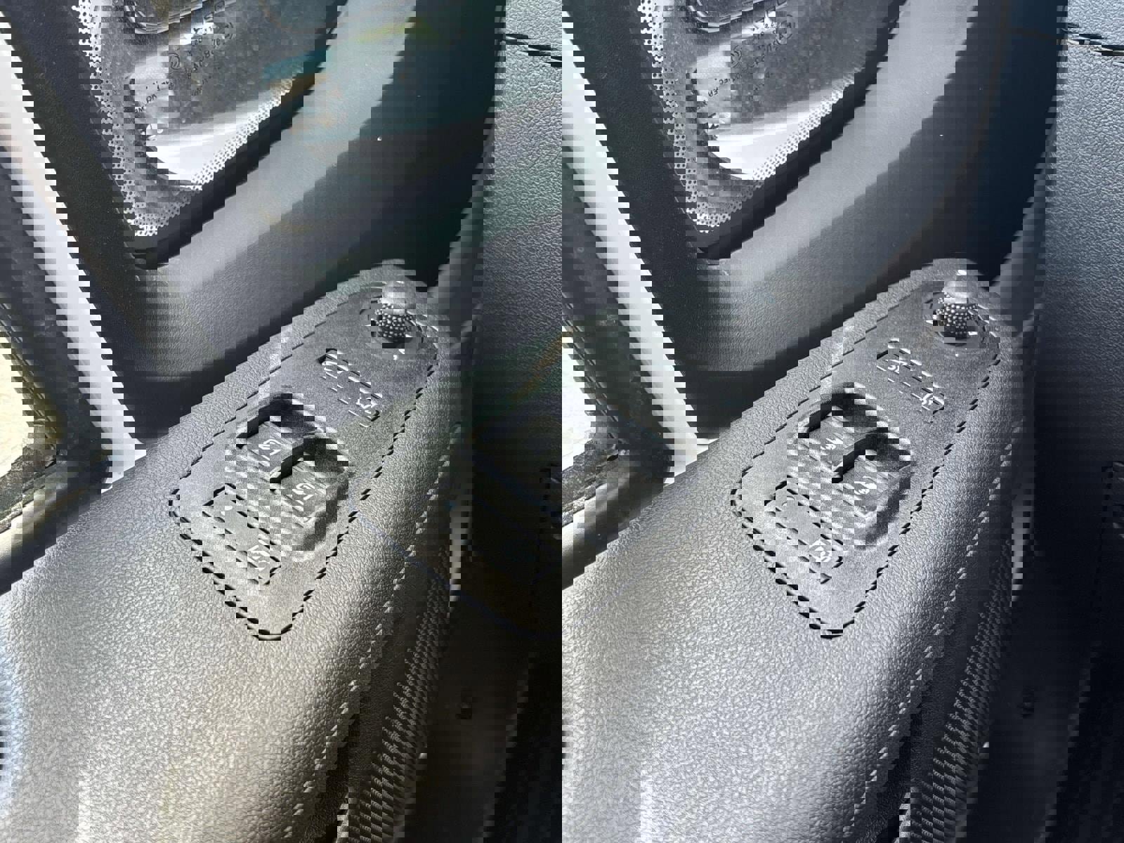 New 2025 RAM ProMaster 1500 w/ Quick Order Package 22G SLT image 11