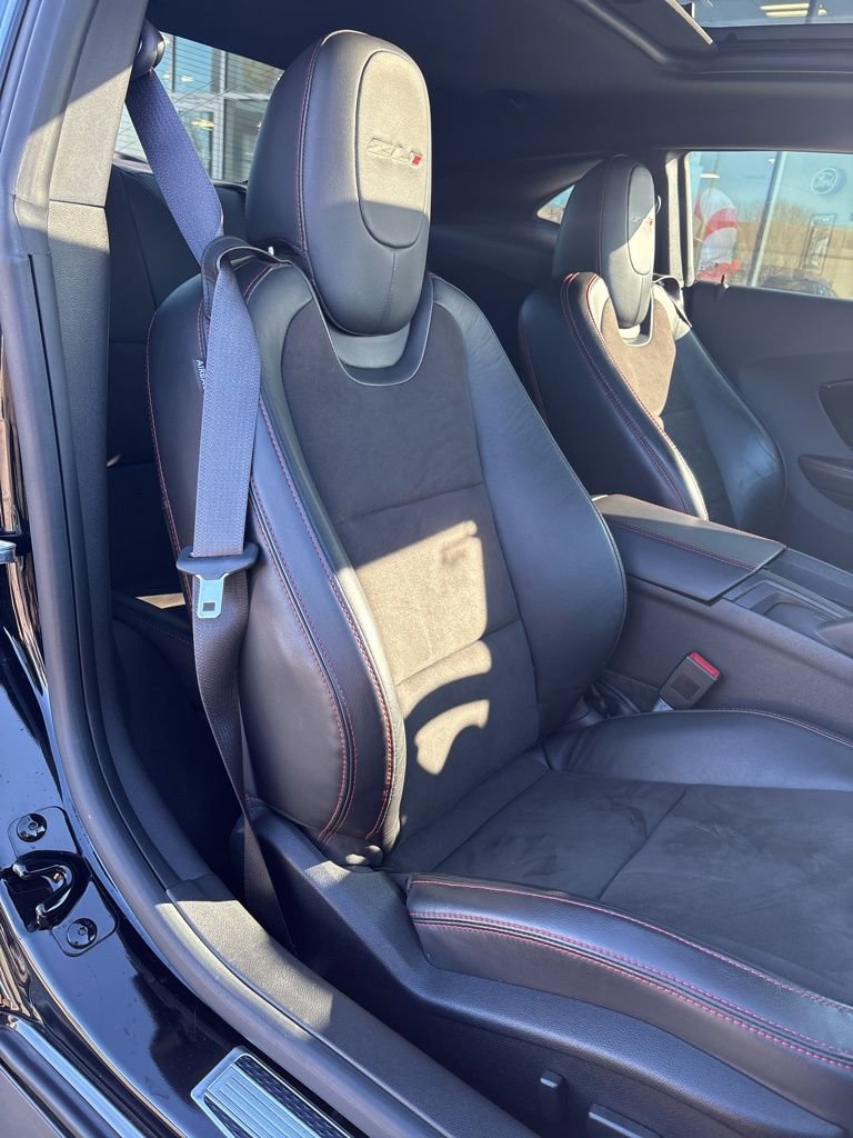 Used 2013 Chevrolet Camaro ZL1 image 23