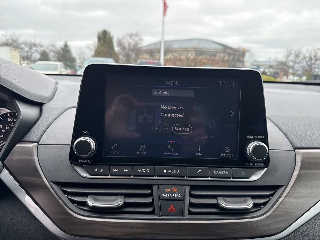 Used 2024 Nissan Altima 2.5 SV image 6