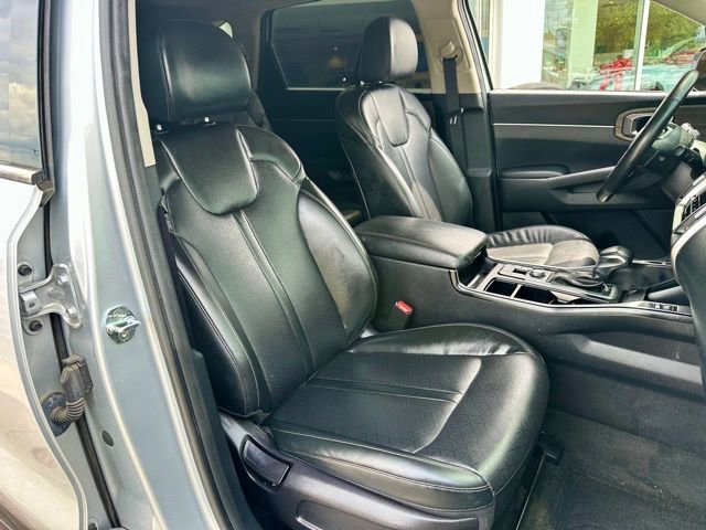 Used 2021 Kia Sorento EX w/ Panoramic Sunroof Package AWD/4WD image 24