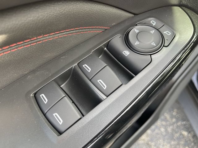 New 2026 Chevrolet Trax RS w/ Sunroof Package FWD image 13