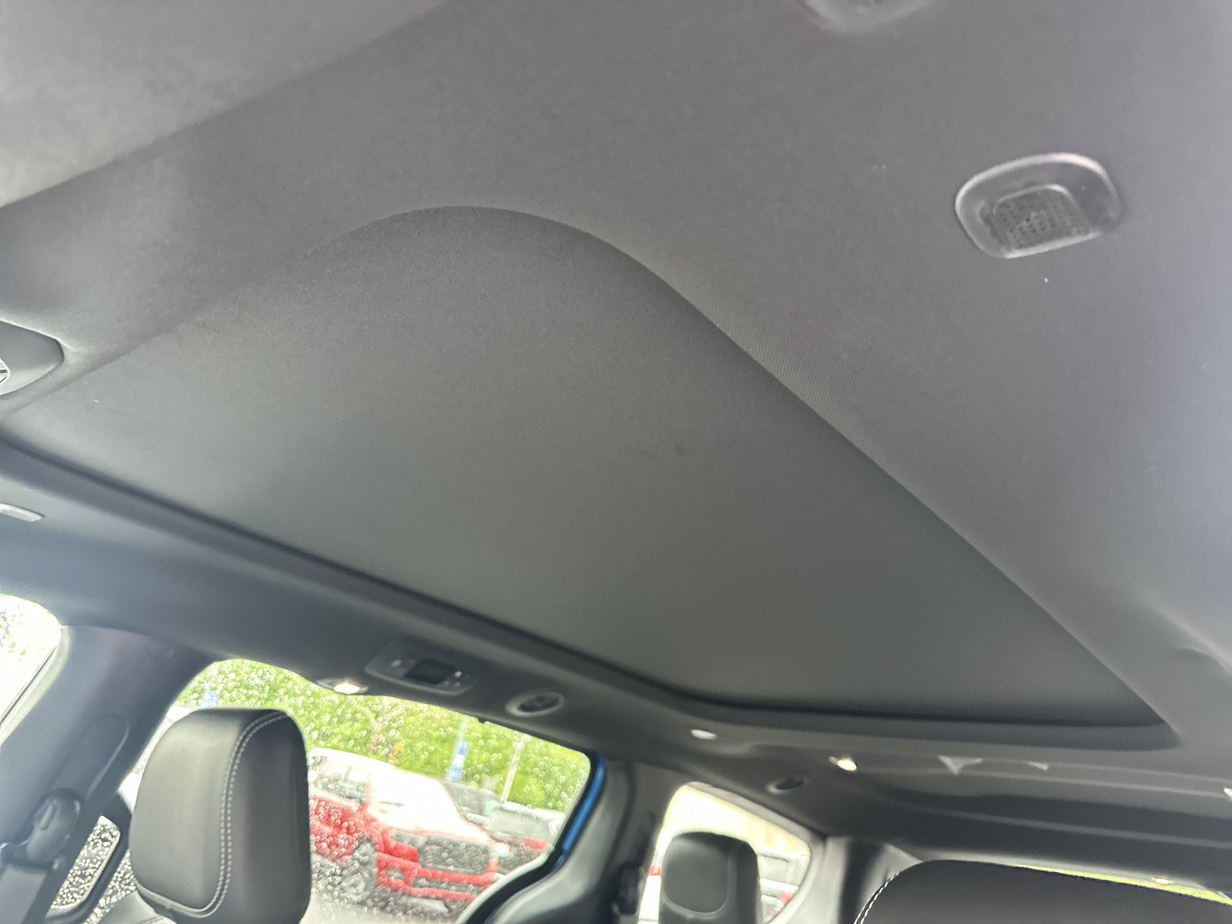 New 2027 Chrysler Pacifica Select FWD image 13