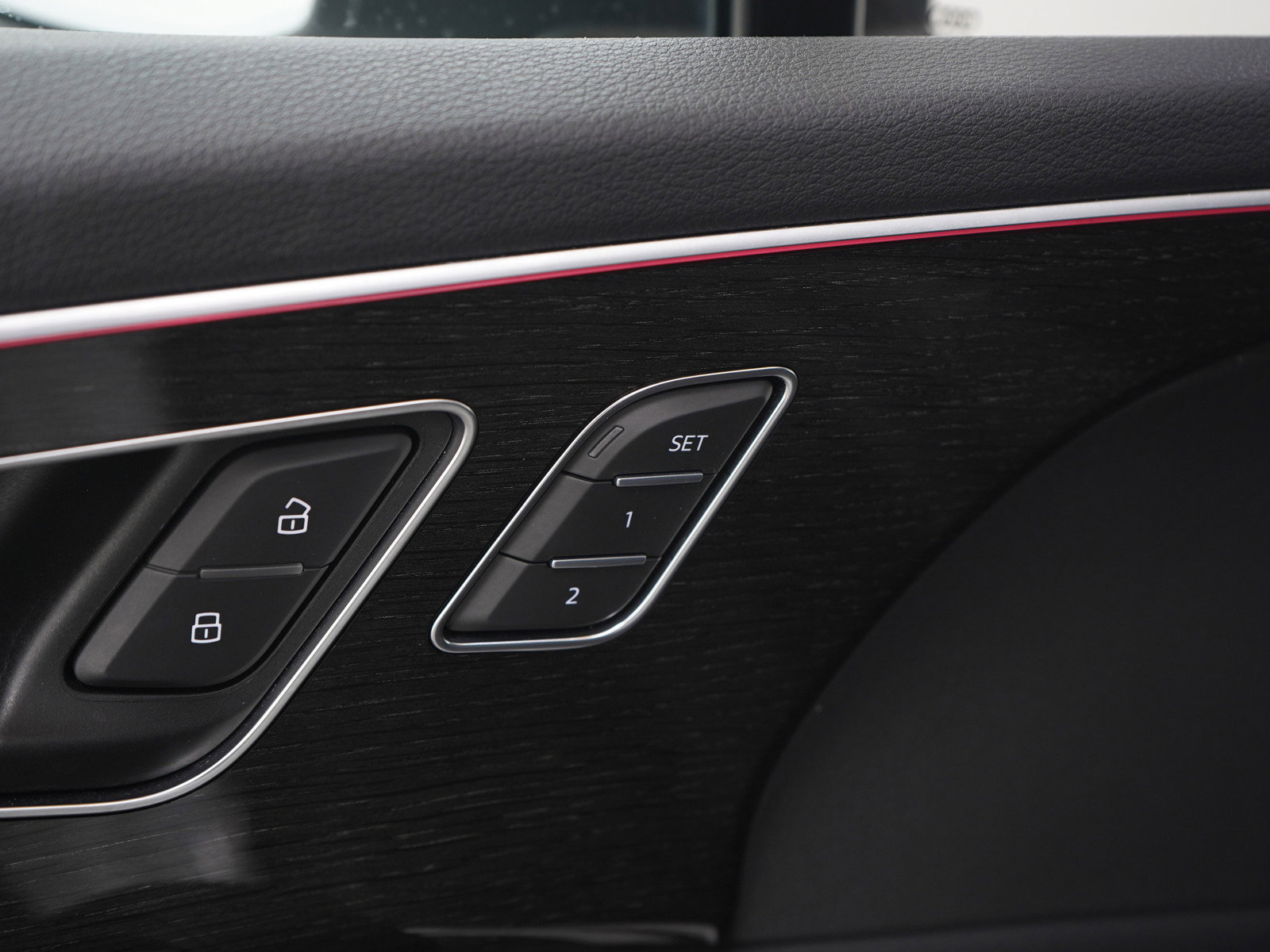 Used 2021 Audi Q7 3.0T Prestige image 25