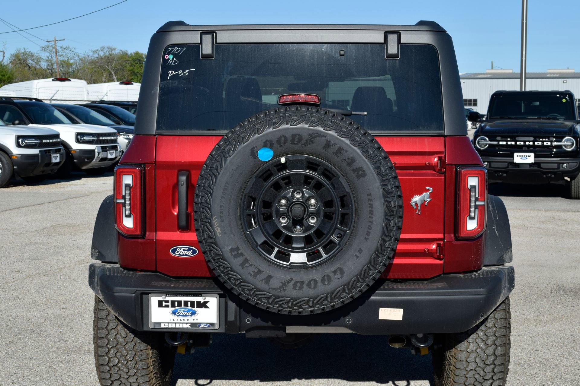 New 2026 Ford Bronco Badlands image 5