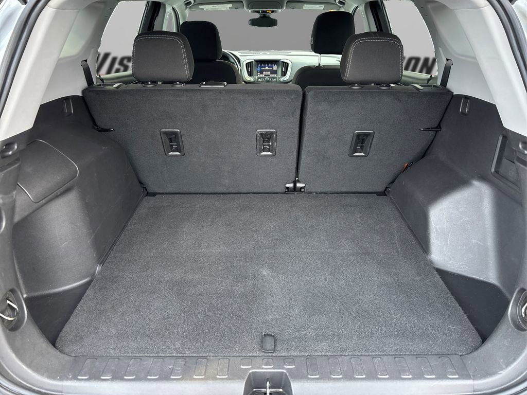 Used 2024 GMC Terrain SLE image 11