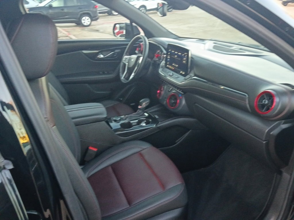 Used 2025 Chevrolet Blazer RS image 8