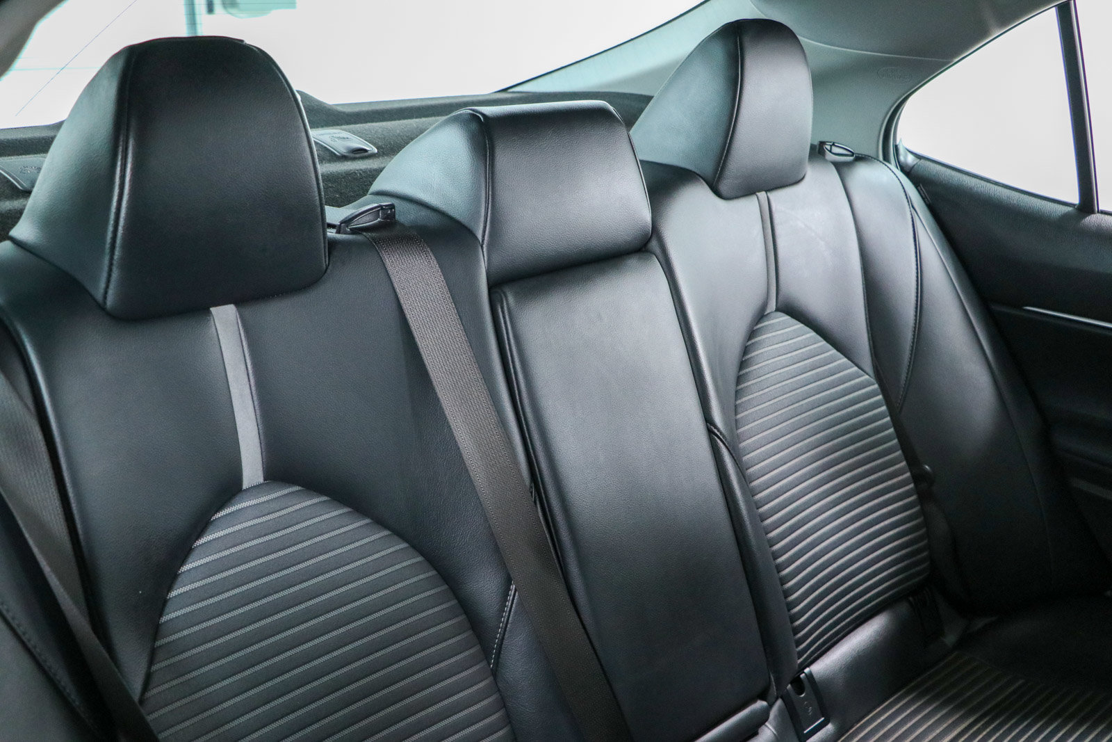 Used 2023 Toyota Camry SE FWD image 27