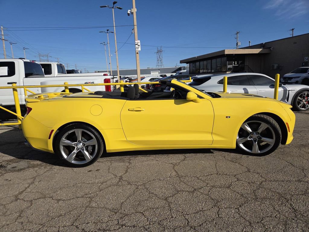Used 2017 Chevrolet Camaro SS image 16