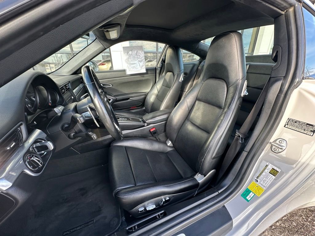 Used 2018 Porsche 911 Carrera image 18