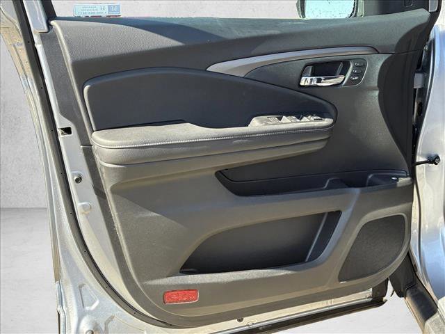 Used 2025 Honda Ridgeline RTL image 11