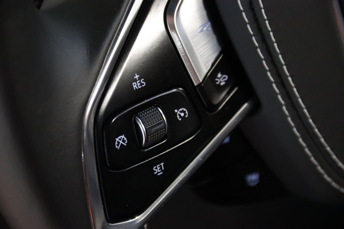 Used 2025 Chevrolet Corvette Z06 RWD image 16