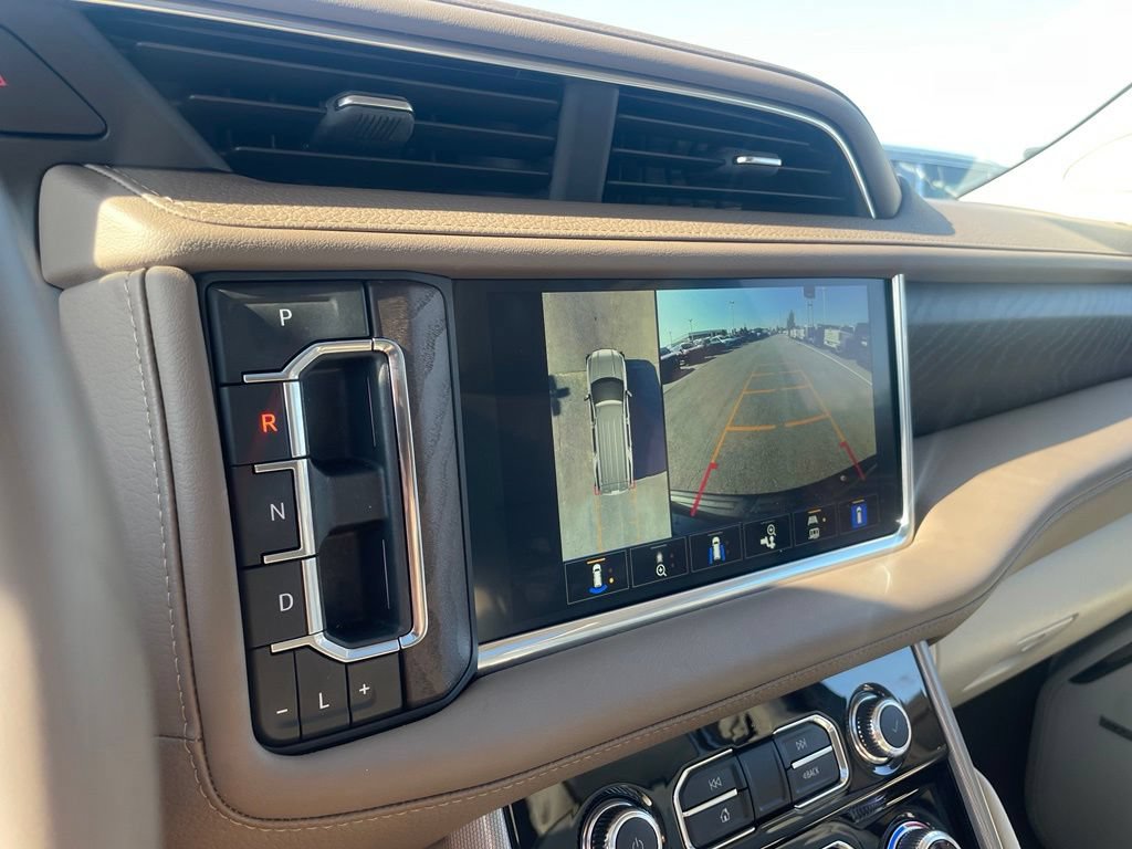 Used 2024 GMC Yukon Denali AWD/4WD image 17