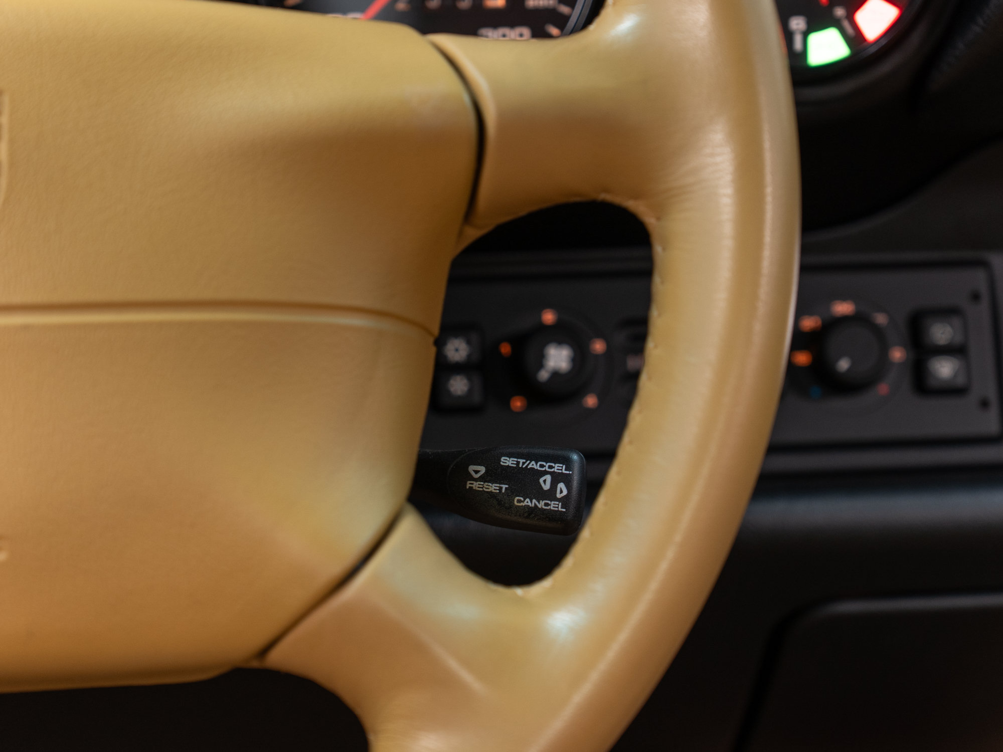 Used 1997 Porsche 911 Carrera 4S AWD/4WD image 29