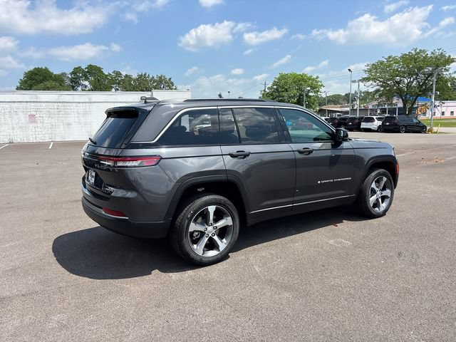 New 2026 Jeep Grand Cherokee Limited w/ Luxury Tech Group II AWD/4WD image 30