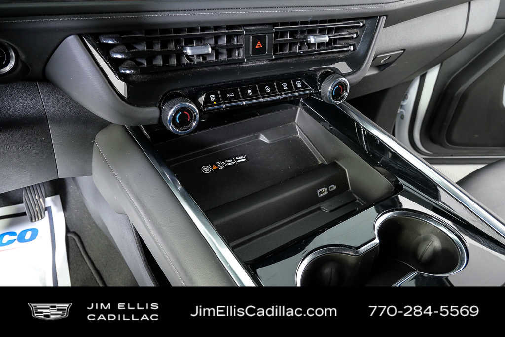 Used 2025 Chevrolet Tahoe LT AWD/4WD image 16