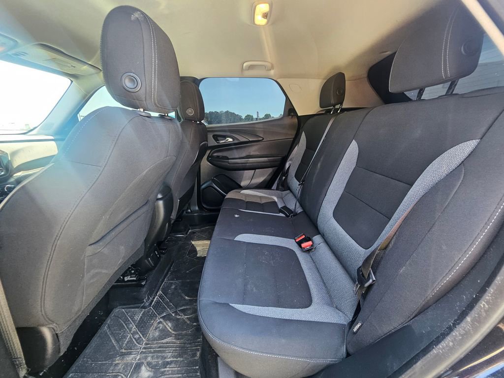 Used 2023 Chevrolet TrailBlazer LT w/ Convenience Package FWD image 13