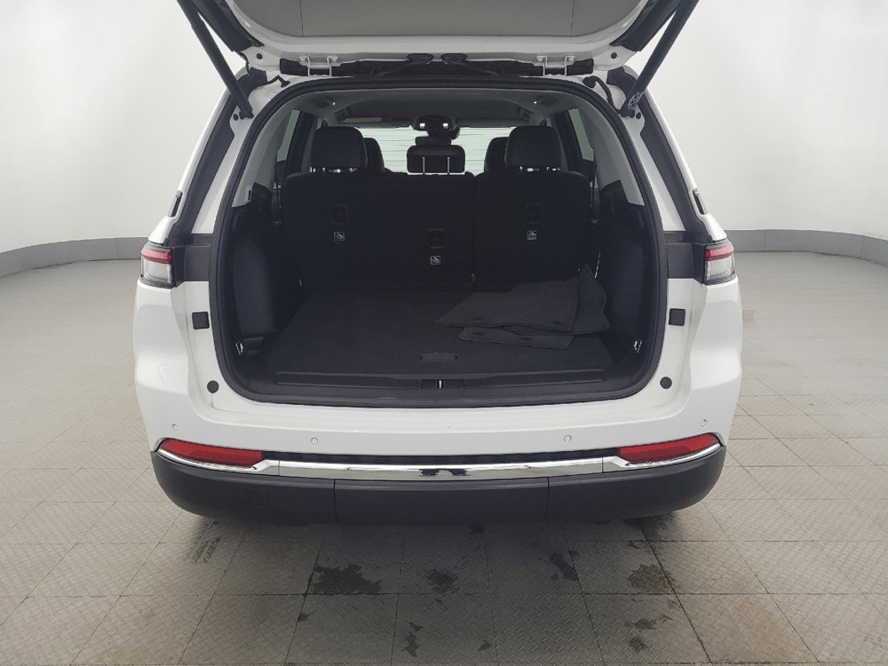 Used 2023 Jeep Grand Cherokee Limited w/ Trailer Tow Prep Group (B) image 29