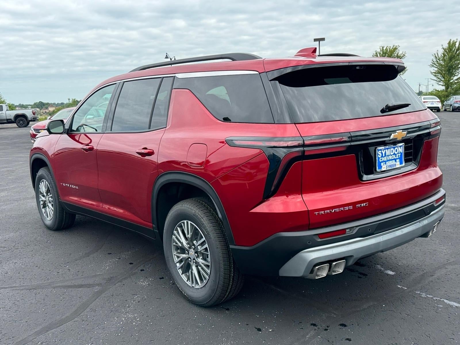 New 2027 Chevrolet Traverse LT w/ Driver Confidence Package AWD/4WD image 3