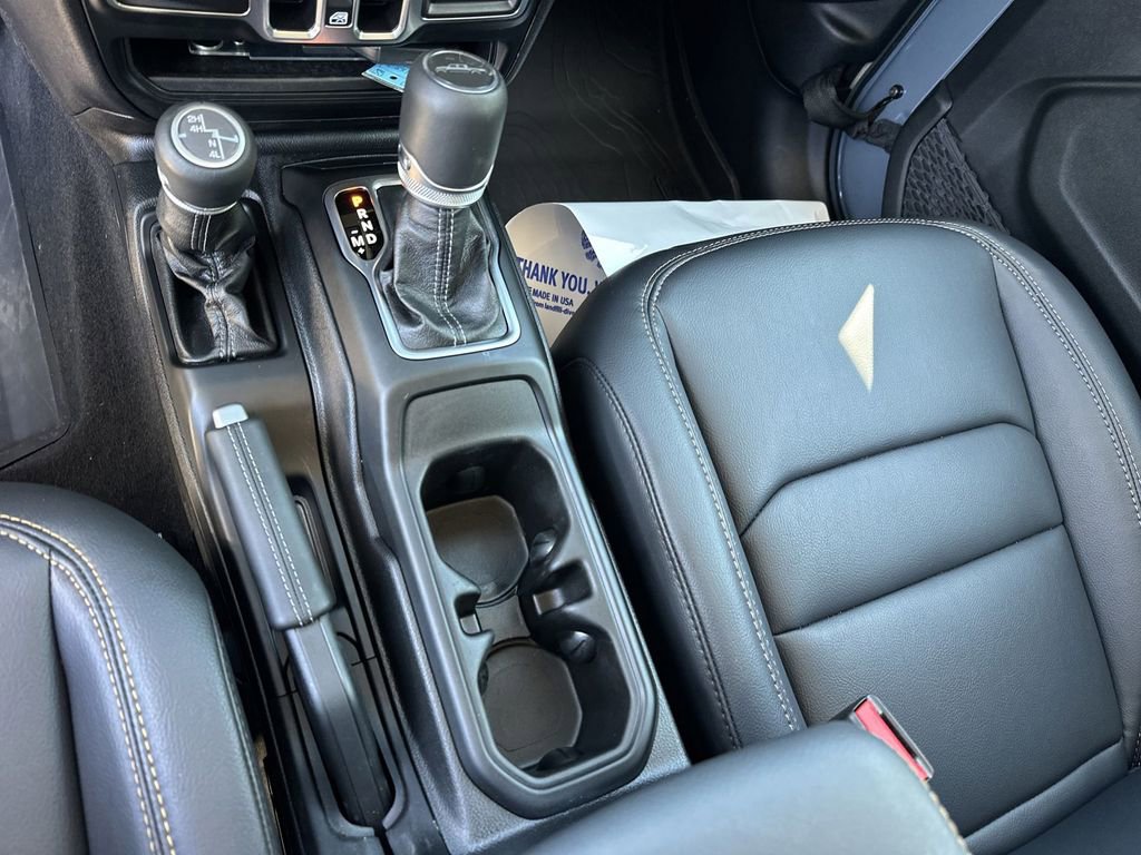 Used 2025 Jeep Gladiator Sport AWD/4WD image 22