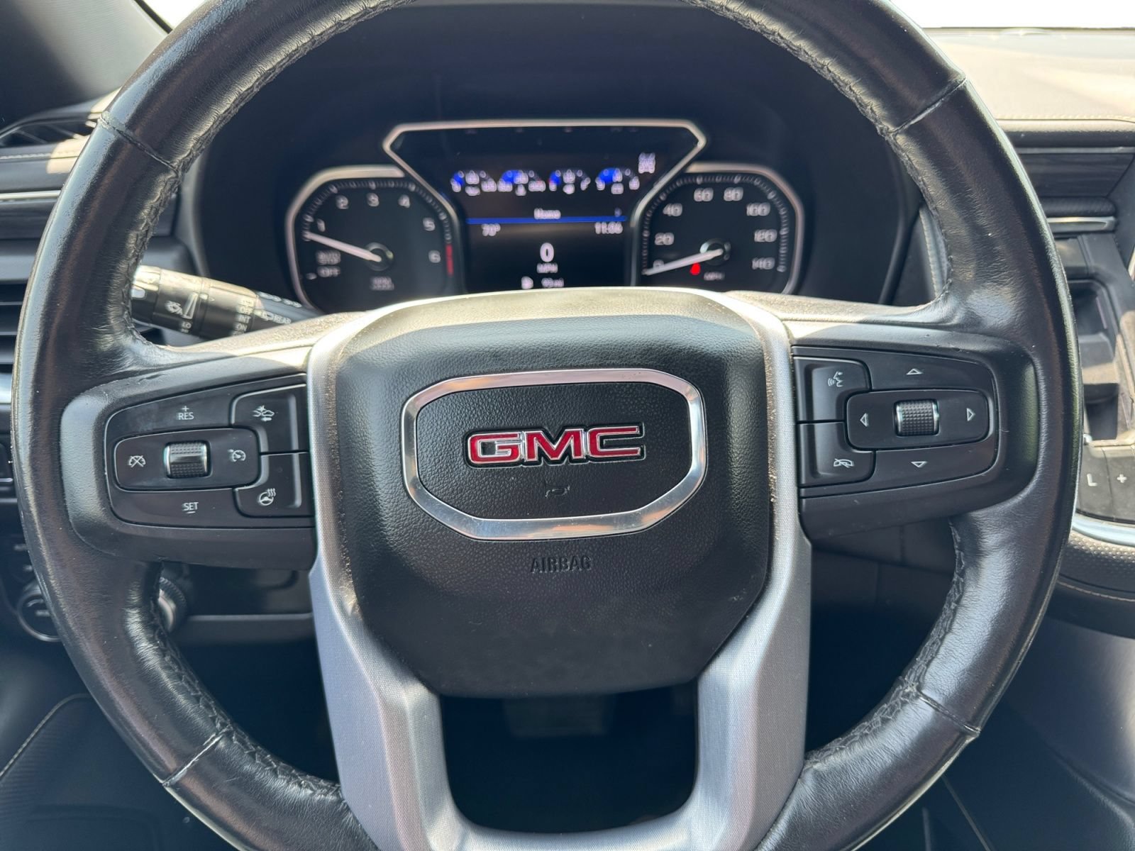 Used 2021 GMC Yukon SLT w/ SLT Premium Package AWD/4WD image 14