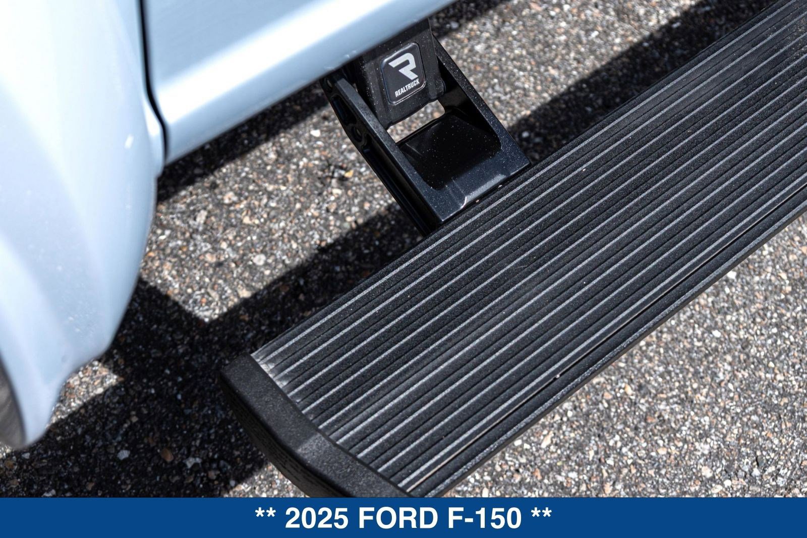 Used 2025 Ford F150 Raptor AWD/4WD image 28