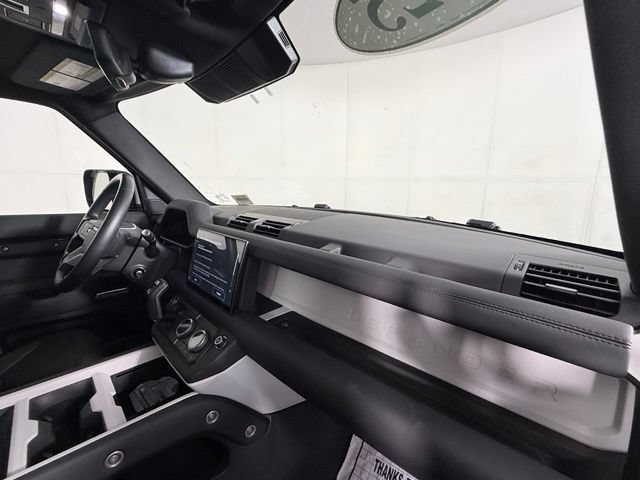 Certified 2025 Land Rover Defender 110 S AWD/4WD image 24