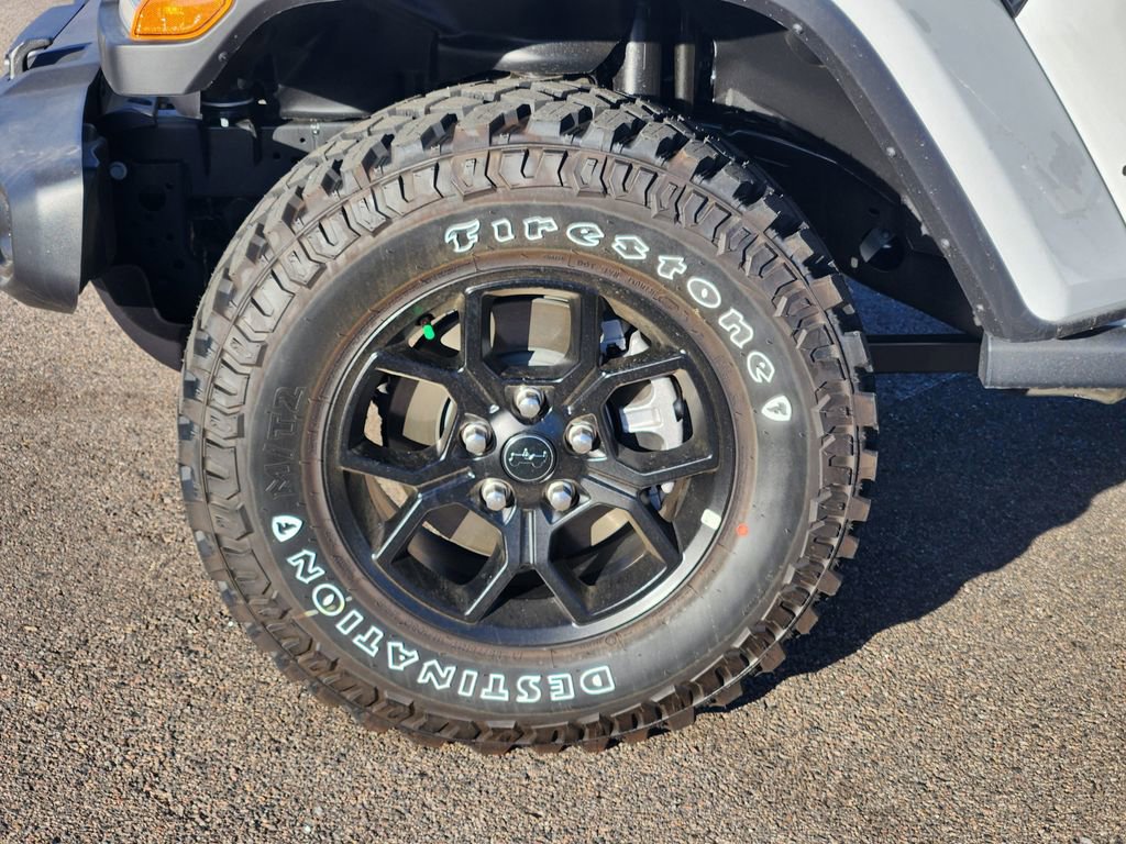 New 2025 Jeep Gladiator Willys image 6