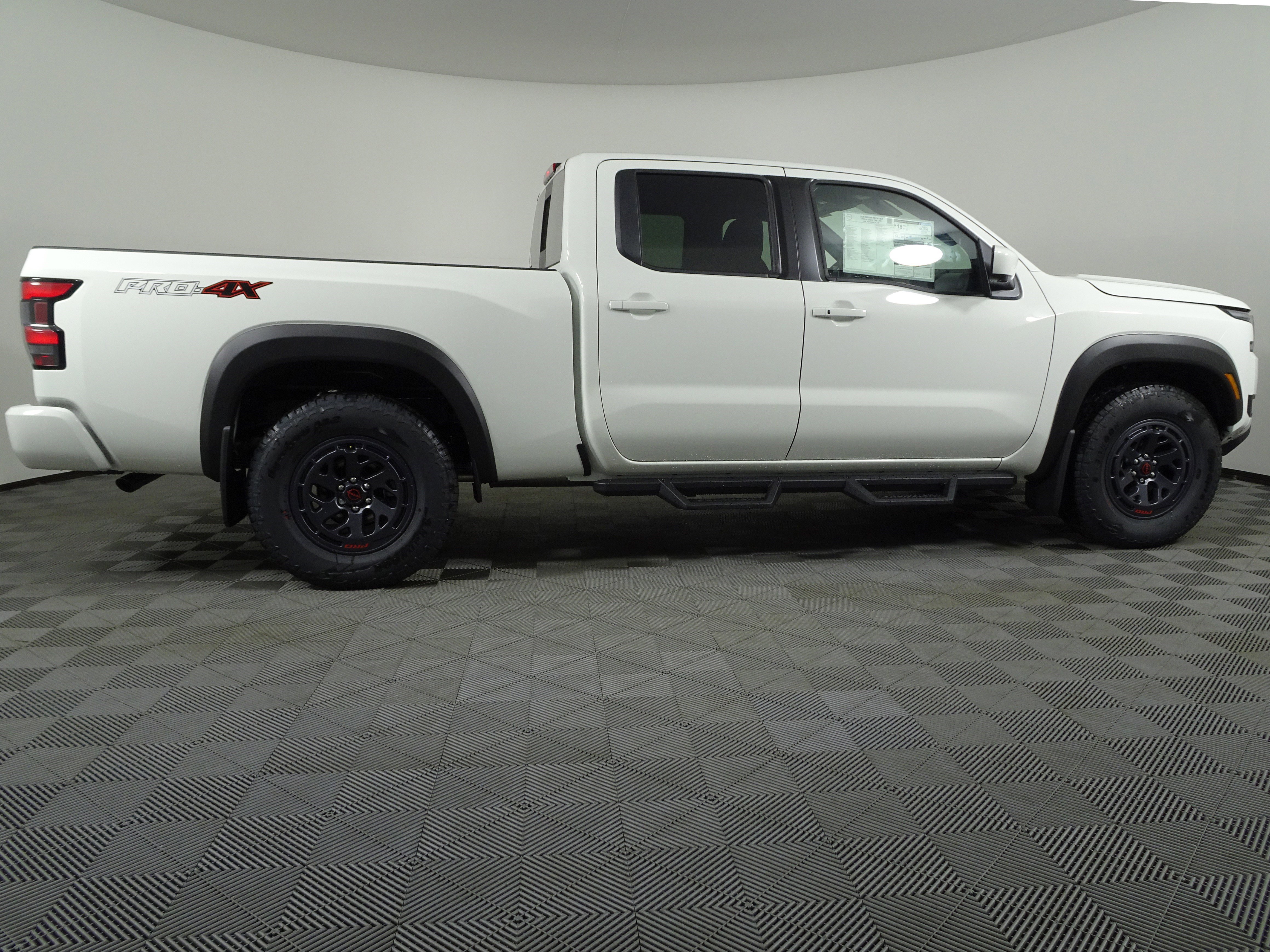 New 2026 Nissan Frontier PRO-4X image 2