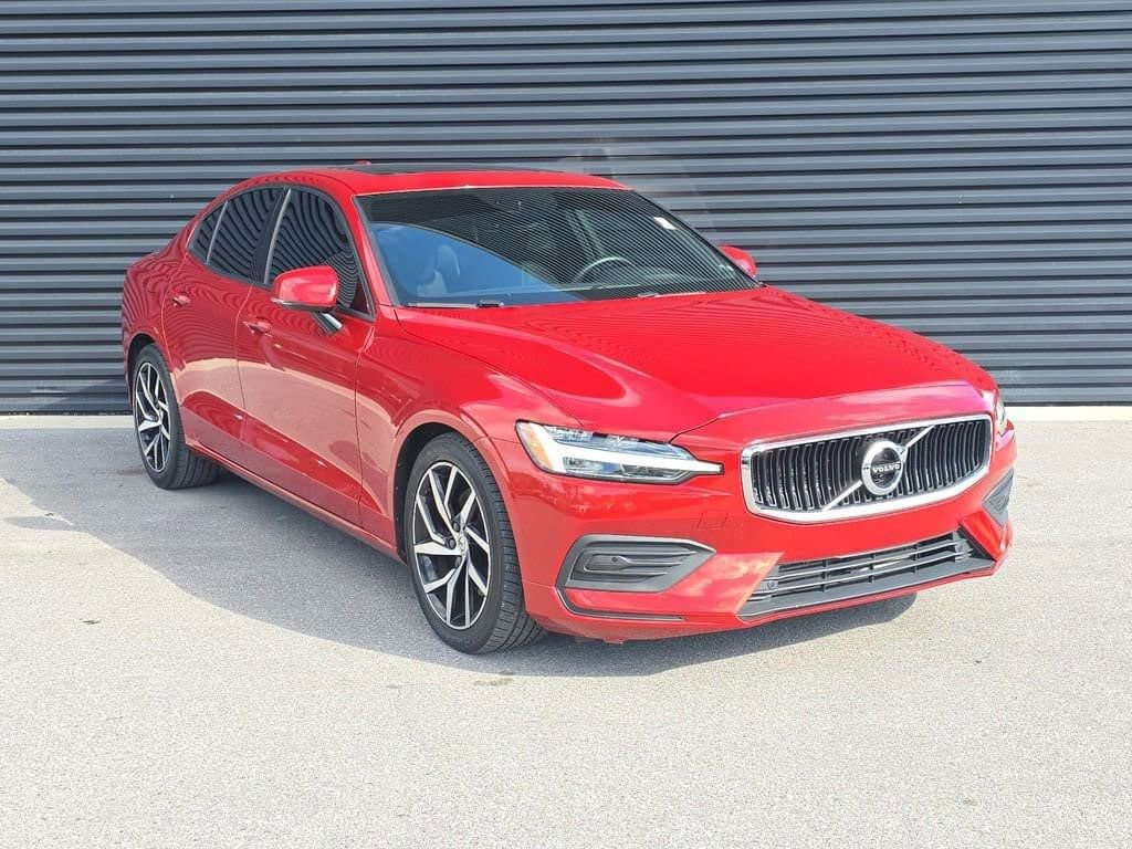 Used 2020 Volvo S60 T5 Momentum FWD image 9