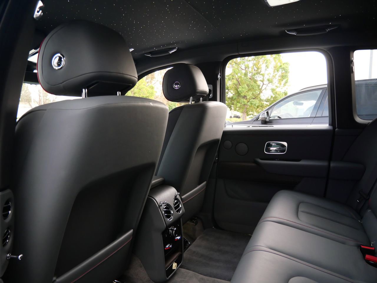 Used 2023 Rolls-Royce Cullinan image 26