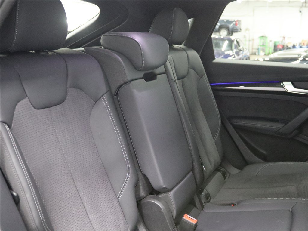 Used 2023 Audi SQ5 Prestige w/ Prestige Package AWD/4WD image 16