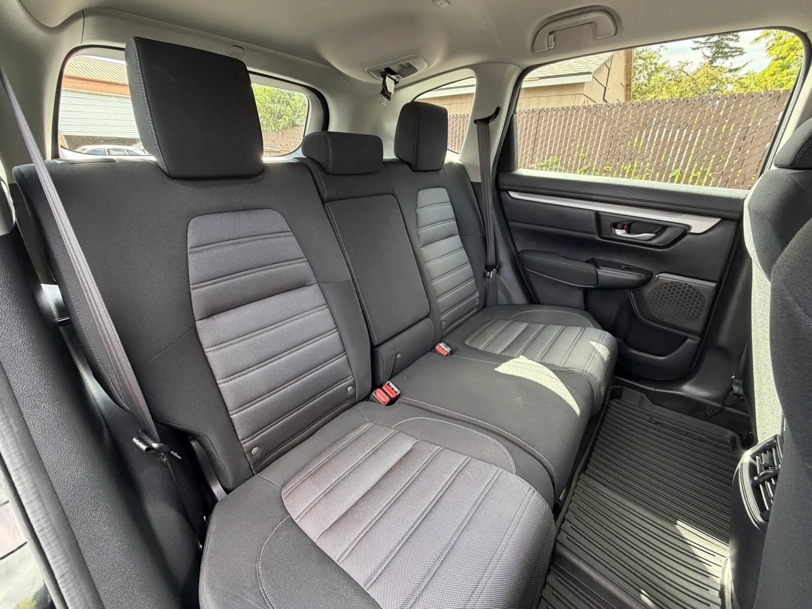 Used 2017 Honda CR-V LX image 24