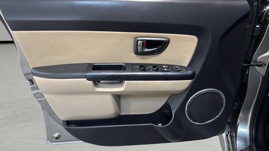Used 2011 Kia Soul ! FWD image 15