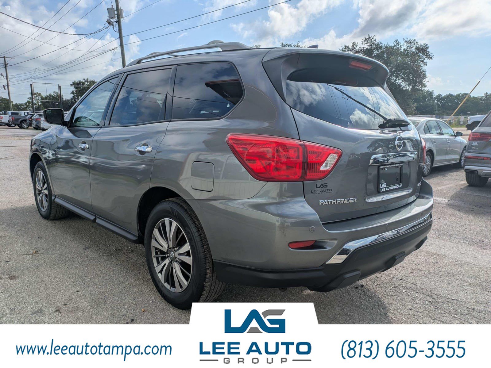 Used 2019 Nissan Pathfinder S AWD/4WD image 5