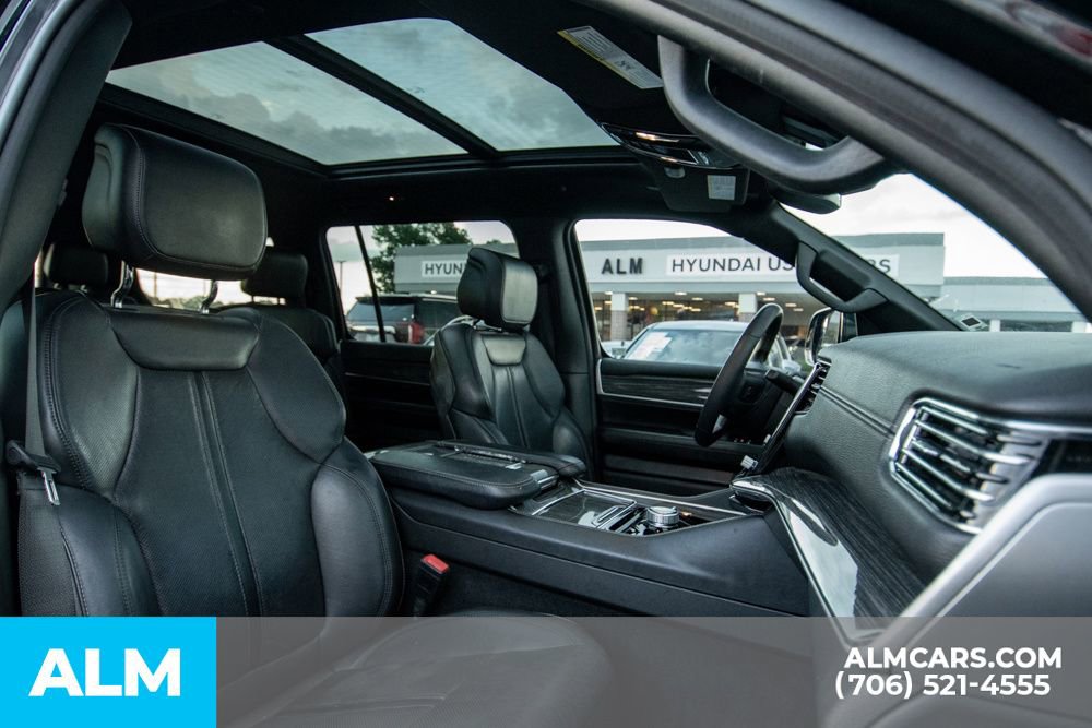 Used 2022 Jeep Wagoneer Series III w/ Premium Group I image 21