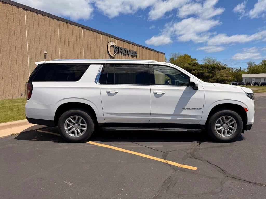 Used 2024 Chevrolet Suburban LT AWD/4WD image 9