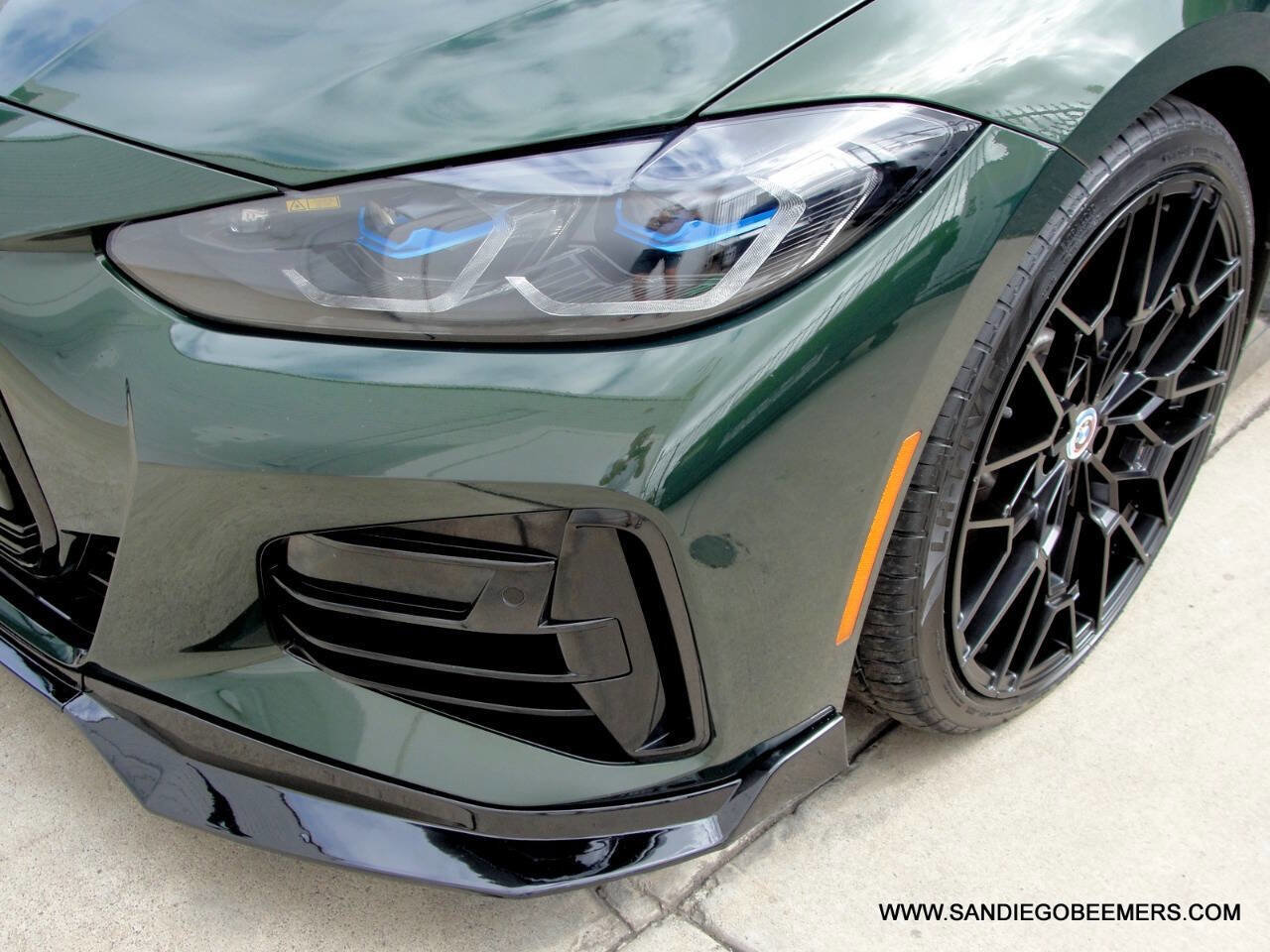 Used 2022 BMW M440i Coupe w/ Premium Package image 6