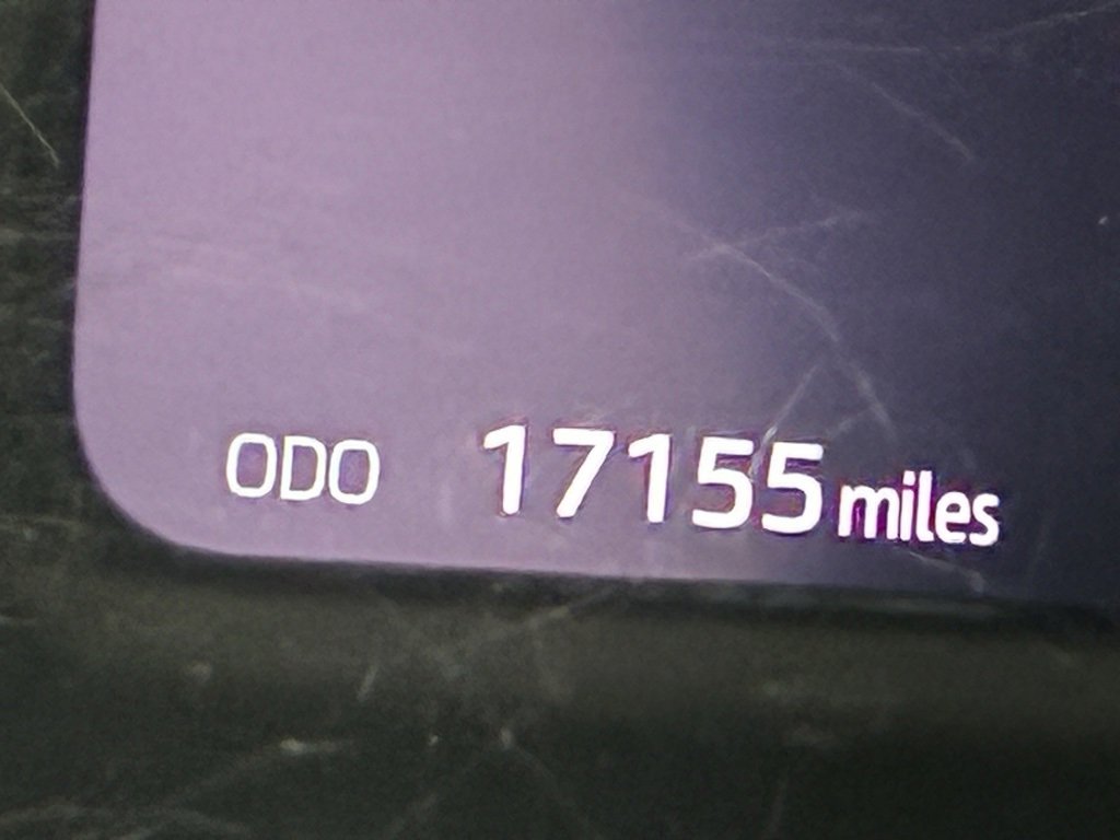 Used 2023 Toyota Tundra Limited image 28