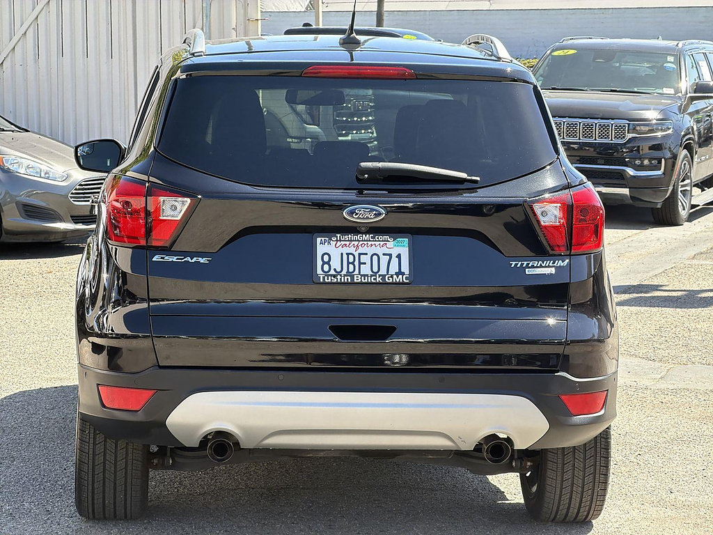 Used 2019 Ford Escape Titanium FWD image 6