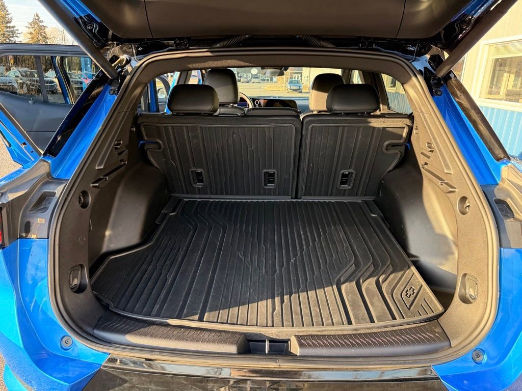 Used 2025 Chevrolet Equinox EV RS image 25