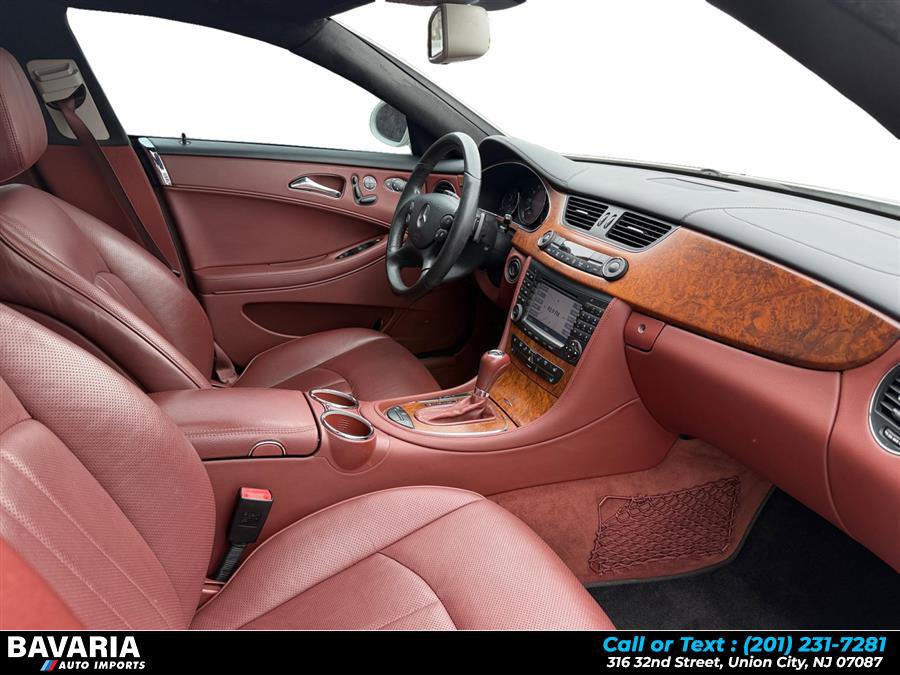 Used 2008 Mercedes-Benz CLS 550 image 16