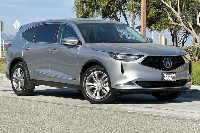 Used 2023 Acura MDX SH-AWD image 2